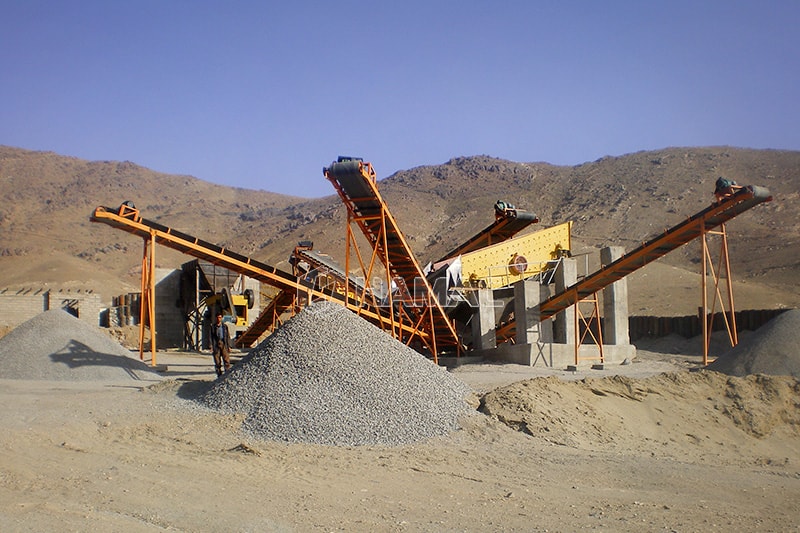 This 150tph stationary crushing and screening plant was installed in 2011 in Iraq. It was installed in a mountain valley. Up to now, it still works smoothly. This client purchased blow bar, jaw plate, line board, screen mesh, rollers for belt conveyor