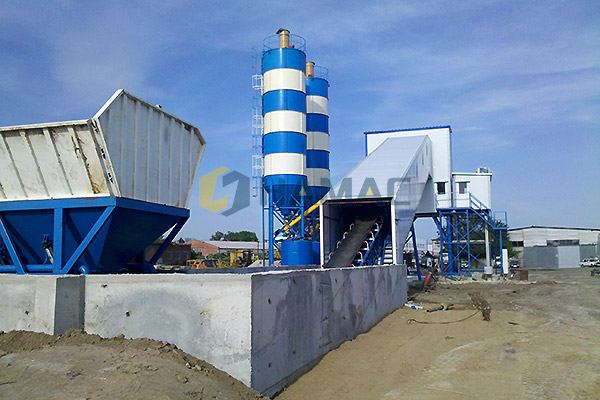 This is a mobile concrete batching plant with capacity 120 cubic meters per hour. It is specially designed because of the low temperature in Russia. In order to solve this problem, this complete plant was designed with heat preservation system. If you