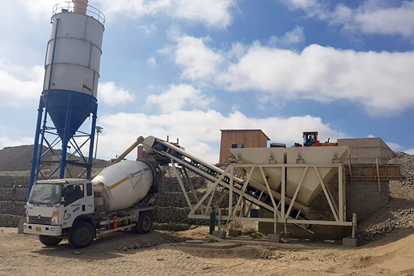 Client’s working site is in the desert area, in this areas it usually takes several hours to reach the destination.
The client want to move the dosing plant between different working sites. And he wants to invest not too much on the machines.