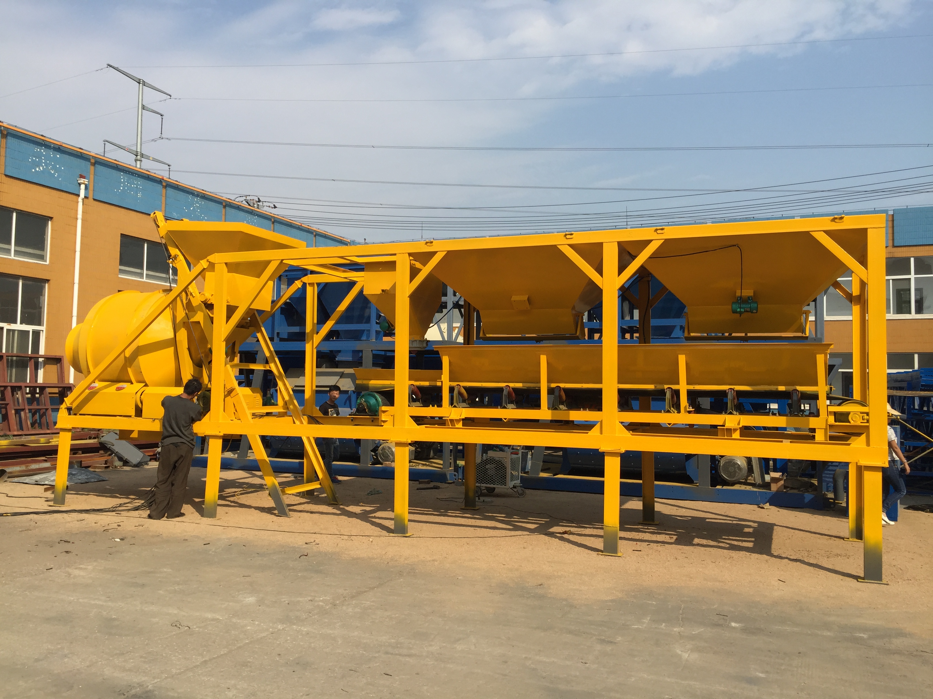 YHZS25 Mobile Concrete Batching Plant Delivered To South America